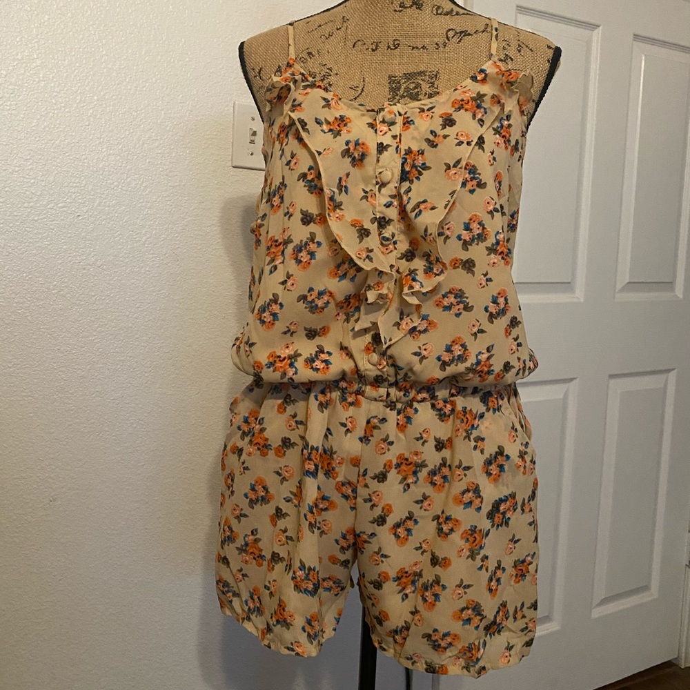 Romper floral print double layered NWT sz XL